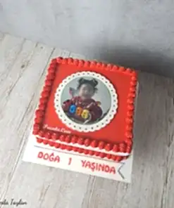 1 Yaş Fotoğraf Baskılı Pasta
