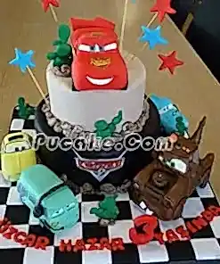 Erkek Çocuk Pastası