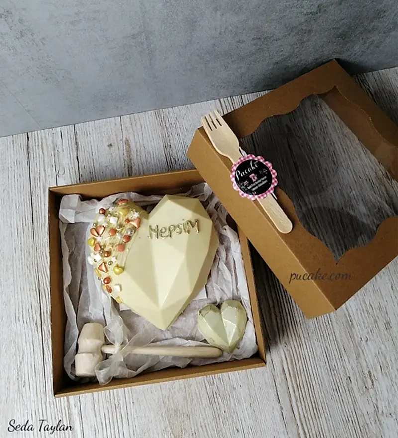 Pinyata Tokmaklı Sürpriz Çikolata Kalp