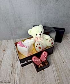Sevgililer-Gunu-Hediyelik-Pucake