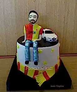 Sarı Kırmızı Futbol taraftar Pastası