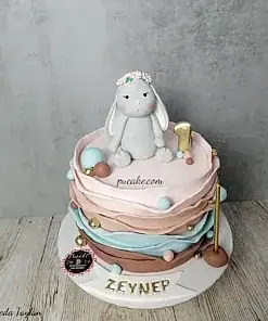 Sevimli Tavşan Pasta